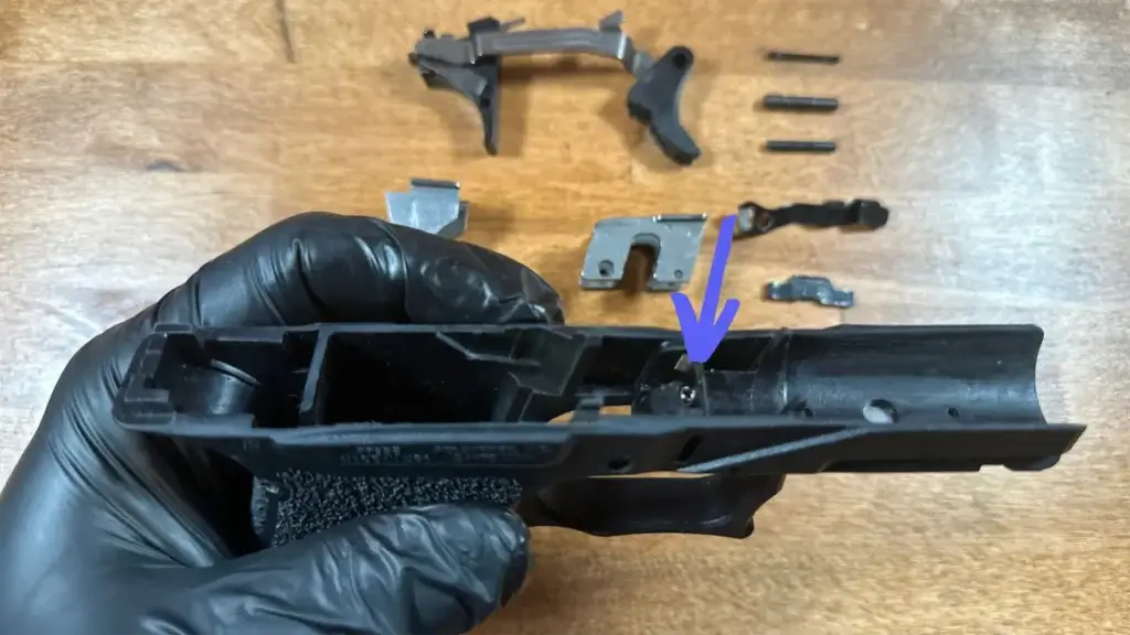 p80 ss 43 slide lock spring install 2